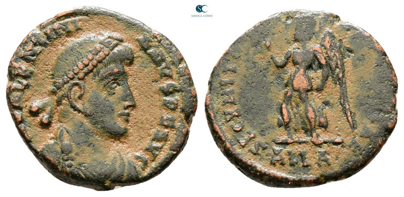 Valentinian I AD 364-375. Alexandria
Follis Æ

18 mm, 2,69 g



Fine