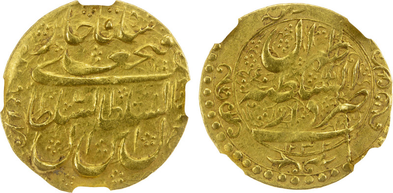 QAJAR: Fath 'Ali Shah, 1797-1834, AV toman (4.61g), Tehran, AH1232, A-2865, some...