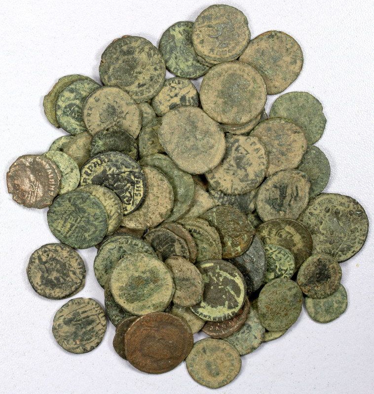 ROMAN EMPIRE: LOT of 70 copper coins, various small denominations of the 4th and...