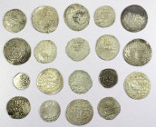 ILKHAN: LOT of 19 silver dirhams, including: Abaqa (1 pc, type A-2128.3); Qa'an al-'Adil type (3 pcs: one of Marw, another the kaaniki of Tiflis, the ...