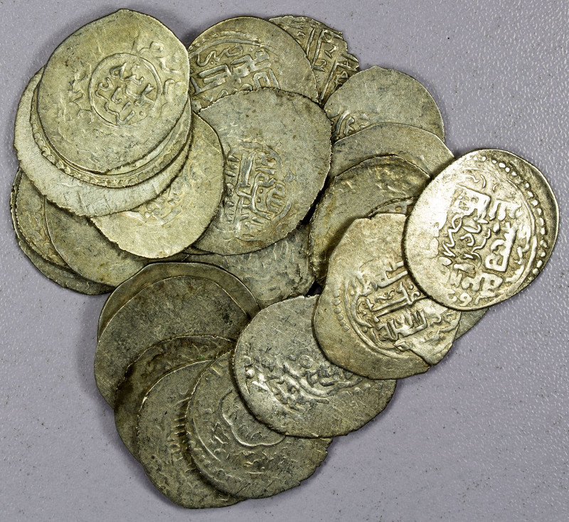 SARBADAR & AMIR OF ASTARABAD: LOT of 25 silver coins, including Sarbadar: type A...