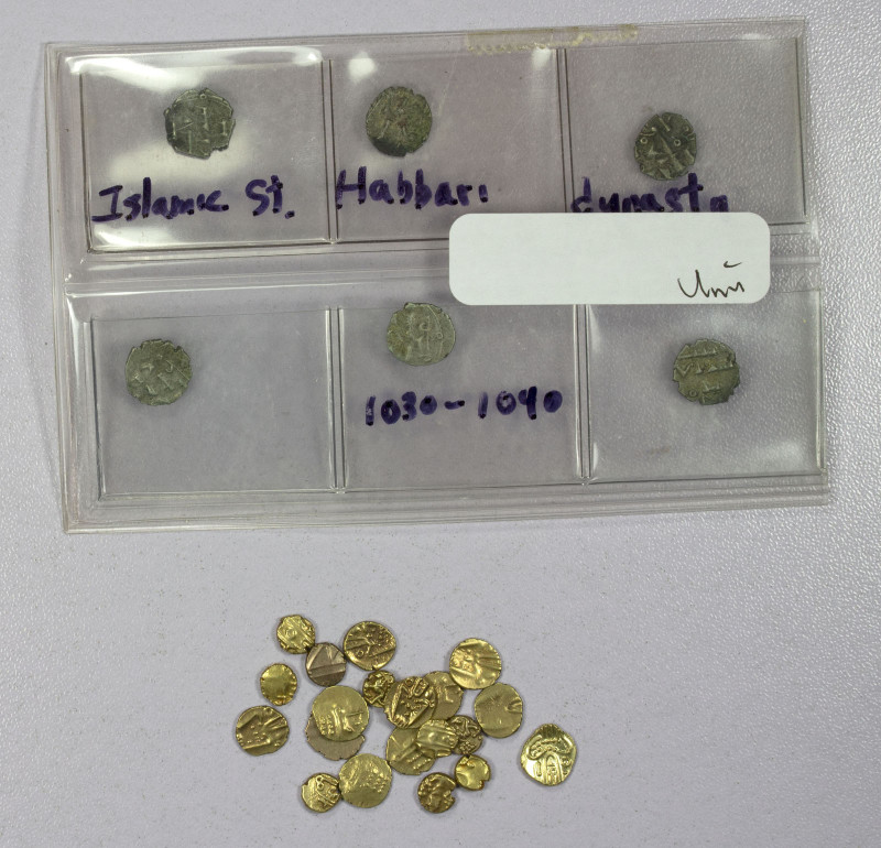 SOUTH INDIA: LOT of 20 gold fanams, various types from the 15th-19th century, in...