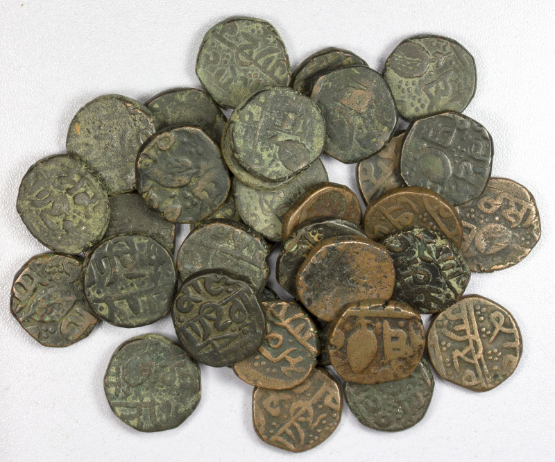 SIKH EMPIRE: LOT of 31 copper paise, mint of Amritsar, common type KM-7.1 (Herrl...