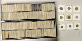 WORLDWIDE: LOT of 570 coins, a wide variety of minor coins, mostly from Cuba to Germany, largely 1915 to 1970, including German with Kaiserreich and E...