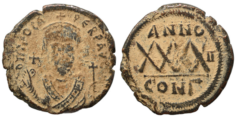 Phocas, 602-610. Follis (bronze, 10.22 g, 29 mm), Constantinople. δ N FOCAS PERP...