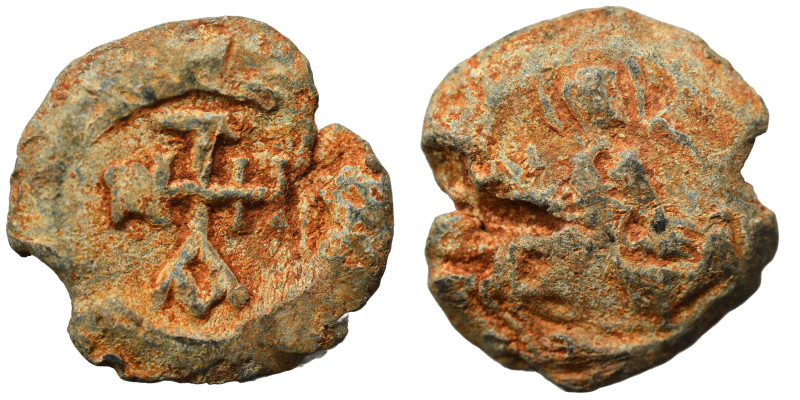 Byzantine seal (lead, 7.80 g, 21 mm). Nearly very fine.