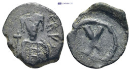 Phocas. 602-610. AE decanummium. 2 Gr. 18mm.