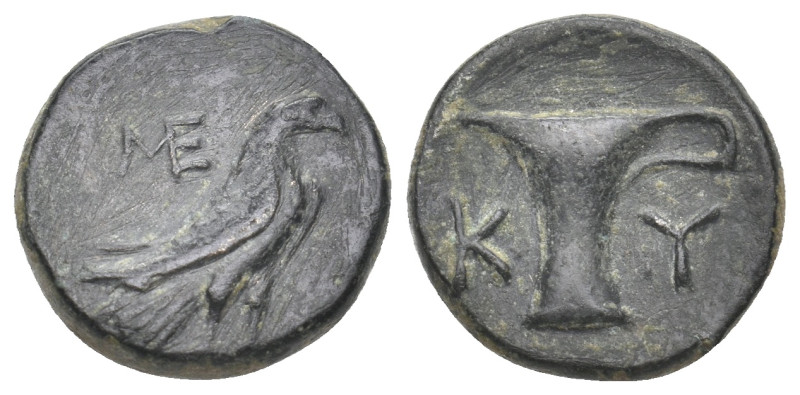 AEOLIS. Kyme. Ae (Circa 320-250 BC).
Obv: Eagle standing right with closed wings...