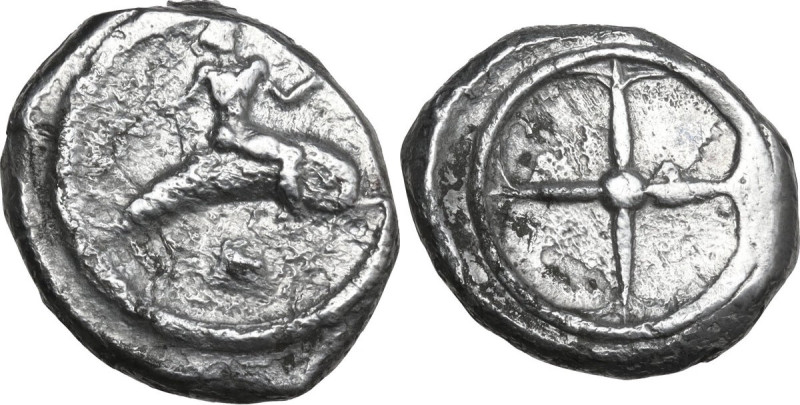 Greek Italy. Southern Apulia, Tarentum. AR Nomos, 480-470 BC. Obv. Phalanthos ri...