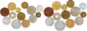 World Lots, lot of 13pcs
