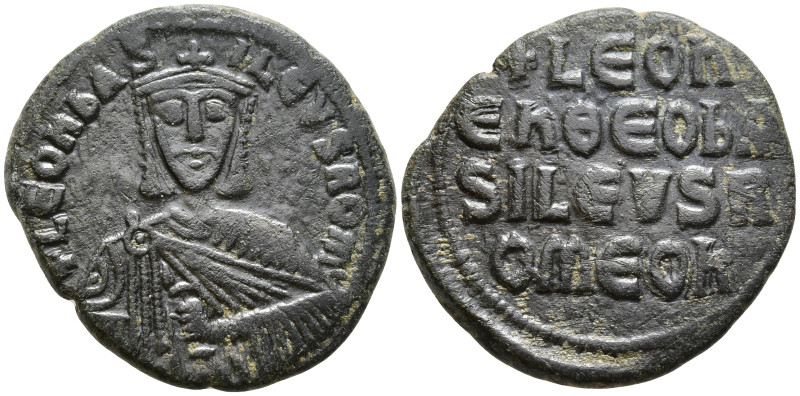 Leo VI 'the Wise' Æ Nummus. Constantinople, AD 886-912. ⧾ LЄOҺ bASILЄVS ROm', cr...