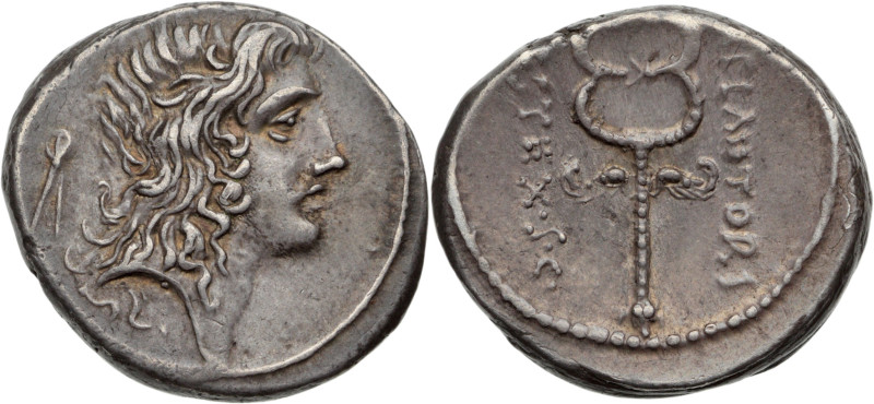 M. PLAETORIUS CESTIANUS (69 av. J.-C.)
Denier AR. 4,03 g. Rome.
A/ Tête masculin...