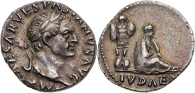 VESPASIEN (69-79)
Denier AR. 3,14 g. Rome.
A/ IMP CAESAR VESPASIANVS AVG. Sa tête laurée à droite.
R/ Femme voilée assise au pied d’un trophée, sa têt...
