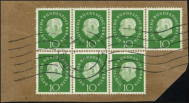 BERLIN. 
70 Pfg. Heuss 1959 3 Eckrand-Viererblöcke o. l., r., u. r. Mi 186 (185...