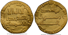Abbasid. temp. al-Mansur (AH 136-158 / AD 754-775) gold Dinar AH 136 (AD 754/755) Clipped NGC, No mint, A-212. 3.76gm. From the Dynasty Collection, #5...