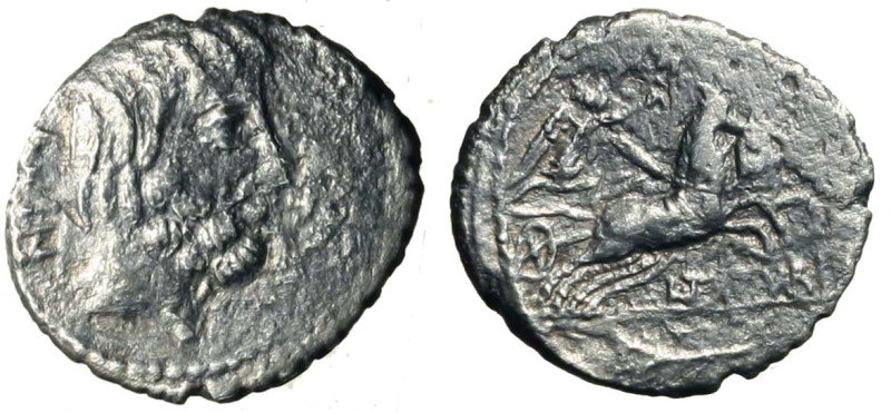 TITURIA. C. Lucius Titurius (89 a. C.) Denario. Testa del re sabino Tatius a ds....