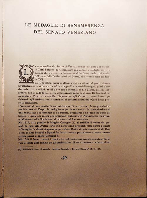 MAJER G. – Le medaglie di benemerenza del senato veneziano. Milano, 1927. pp. 27...