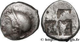 MASSALIA - MARSEILLE
Type : Trihémiobole 
Date : c. 480 AC. 
Mint name / Town : Marseille (13) 
Metal : silver 
Diameter : 10,5  mm
Weight : 1,31  g.
...