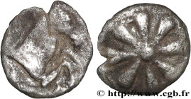 AIOLIS - CYME
Type : Trihemitartemrion 
Date : c. 350-320 AC. 
Mint name / Town : Cymé, Éolide 
Metal : silver 
Diameter : 6,5  mm
Weight : 0,318  g.
...