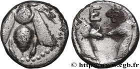 IONIA - EPHESUS
Type : Diobole 
Date : c. 390-330AC. 
Mint name / Town : Éphèse, Ionie 
Metal : silver 
Diameter : 9,5  mm
Orientation dies : 12  h.
W...