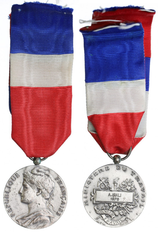 Francja, Medal nagrodowy Ministerstwo Pracy 1978 - srebro Bardzo ładnie zachowan...