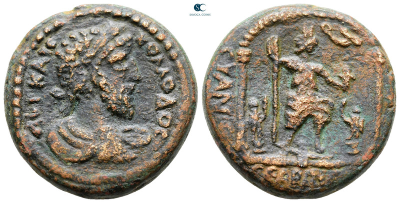 Samaria. Sebaste. Commodus AD 180-192. 
Bronze Æ

28 mm, 17,12 g



Very ...