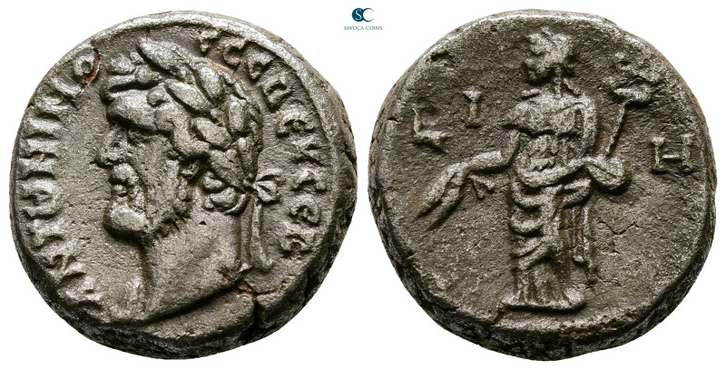 Egypt. Alexandria. Antoninus Pius AD 138-161. Dated RY 18 = 114/5 AD
Billon-Tet...