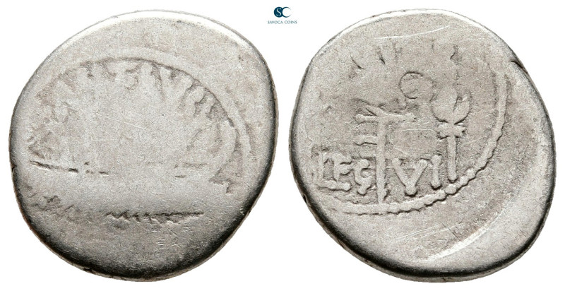 Mark Antony 32-31 BC. Military mint moving with M.Antony
Denarius AR

18 mm, ...