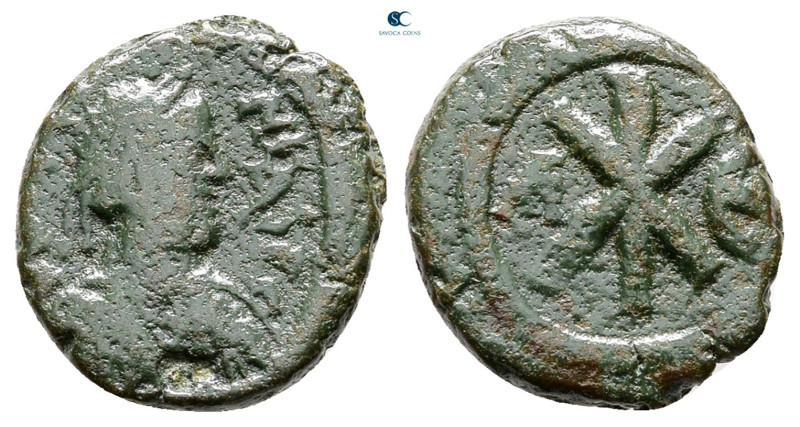 Justin I AD 518-527. Constantinople
Pentanummium Æ

14 mm, 2,28 g



Fine...