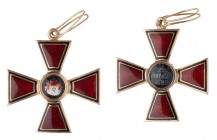 IMPERIAL RUSSIA ORDERS
Cross. 4 Class. Civil Division. Gold and enamels. 35 mm. By Julius Keibel. Imperial eagle and “IK” beneath enamel of back arms...