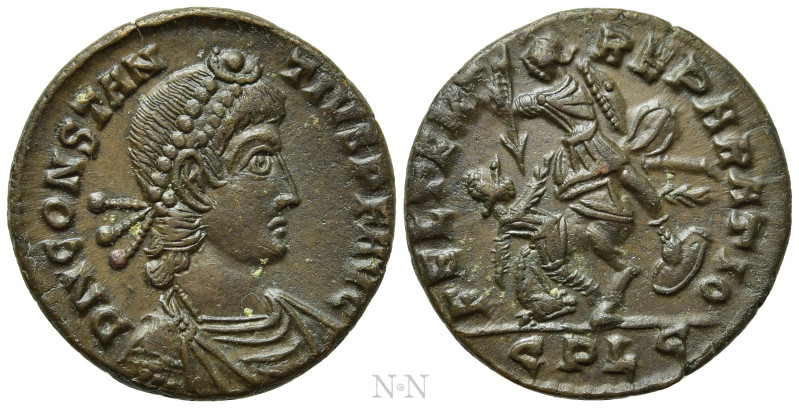 CONSTANTIUS II (337-361). Ae. Lugdunum. 

Obv: D N CONSTANTIVS P F AVG. 
Pear...