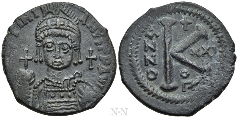 JUSTINIAN I (527-565). Half Follis. Antioch. Dated RY 21 (546/7). 

Obv: D N I...