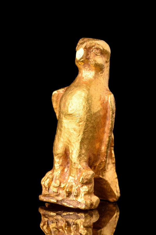 RARE ROMAN GOLD LEGIONARY EAGLE FIGURINE

 Ca. AD 100-300
 A freestanding gol...