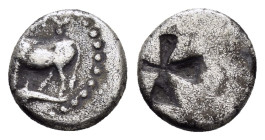 THRACE.Byzantion.(circa 340-320 BC). Bl Diobol.

Obv : ΠY.
Bull standing left on dolphin.

Rev : Quadripartite millsail incuse.
SNG BM Black Sea 42-48...
