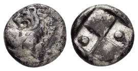 THRACE. Chersonesos.(Circa 386-338 BC). Hemidrachm.

Obv : Forepart of lion right, head left.

Rev : Quadripartite incuse square, with alternating rai...