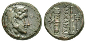KINGS of MACEDON. Alexander III The Great.(336-323 BC).Tarsos.Ae.

Obv : Head of Herakles right, wearing lion's skin, caduceus to right.

Rev : AΛΕΞΑΝ...