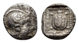 LESBOS. Methymna.(Circa 500-460 BC).Obol.

Obv : Helmeted head of Athena right.

Rev : Turtle within beaded linear border.
Klein 793; HGC 6, 891.

Con...
