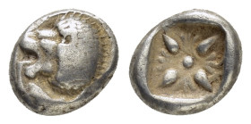 IONIA. Miletos.(Late 6th-early 5th centuries BC).Obol.

Obv : Head of lion left.

Rev : Stellate pattern within incuse square.
SNG Kayhan I 476-482.

...