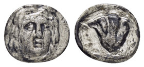 CARIA. Rhodos.(Circa 205-190 BC). Hemidrachm.

Condition : Good very fine.

Weight : 1.26 gr
Diameter : 11 mm