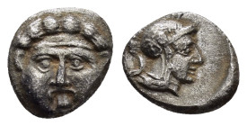 PISIDIA.Selge.(Circa 350-300 BC).Obol.

Obv : Facing gorgoneion.

Rev : Helmeted head of Athena right; astragalos to left.
SNG France 1930-1934

Condi...