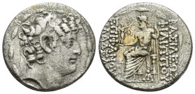 SELEUKID KINGS of SYRIA.Philip I Philadelphos (Circa 95-83 BC).Antioch on the Orontes.. Tetradrachm.

Obv : Diademed head right.

Rev : ΒΑΣΙΛΕΩΣ ΦΙΛΙΠ...