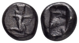 ACHAEMENID EMPIRE. Time of Darios I to Xerxes I (505-480 BC). Sardes. Siglos.

Obv : Persian king in kneeling-running stance right, drawing bow.

Rev ...