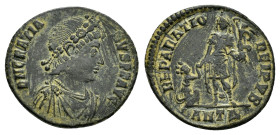 GRATIAN (367-383).Antioch.Follis. 

Obv : D N GRATIANVS P F AVG.
Pearl-diademed, draped and cuirassed bust right.

Rev.: REPARATIO REIPVB / ANTΔ.
Grat...