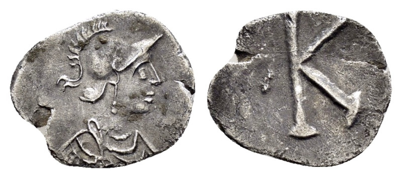 ANONYMOUS. Time of Justinian I (527-565).Constantinople.Half Siliqua. 

Obv : He...