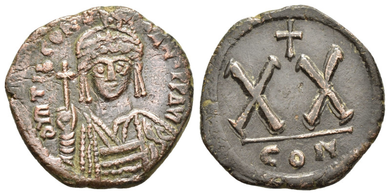 TIBERIUS II CONSTANTINE (578-582).Constantinople.Half Follis or 20 Nummi. 

Obv ...