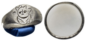 ANCIENT GREEK SILVER RING.(3rd–4th centuries BC).Ar.

Condition : Good very fine.

Weight : 3.59 gr
Diameter : 23 mm