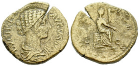 Lucilla, daughter of M. Aurelius and wife of Lucius Verus Sestertius Rome circa 161-169