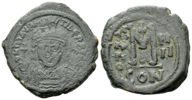 Maurice Tiberius, 582-602 Follis Constantinople circa 582-602, Æ 27.00 mm., 11.7...