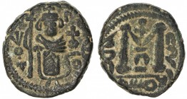 ARAB-BYZANTINE: Standing Emperor, ca. 680-692, AE fals (4.25g), Dimashq, ND, A-3517.3, standing emperor, holding long cross & globus cruciger, T to le...