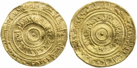 FATIMID: al-'Aziz, 975-996, AV dinar (4.13g), Filastin, AH376, A-703, Nicol-678, somewhat wavy surfaces, VF, S.
